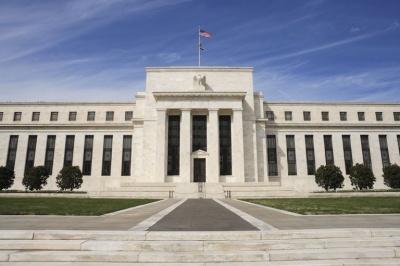 Η Federal Reserve ετοιμάζει χαλάρωση της ρύθμισης για τις μεγάλες τράπεζες