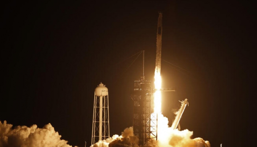Στον Διεθνή Διαστημικό Σταθμό έφθασε ο πύραυλος της SpaceX