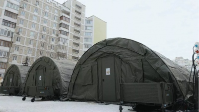 Απελπισία στο Κίεβο - Σχέδια για υπαίθριες τουαλέτες εάν παγώσουν οι αποχετεύσεις στις πολυκατοικίες