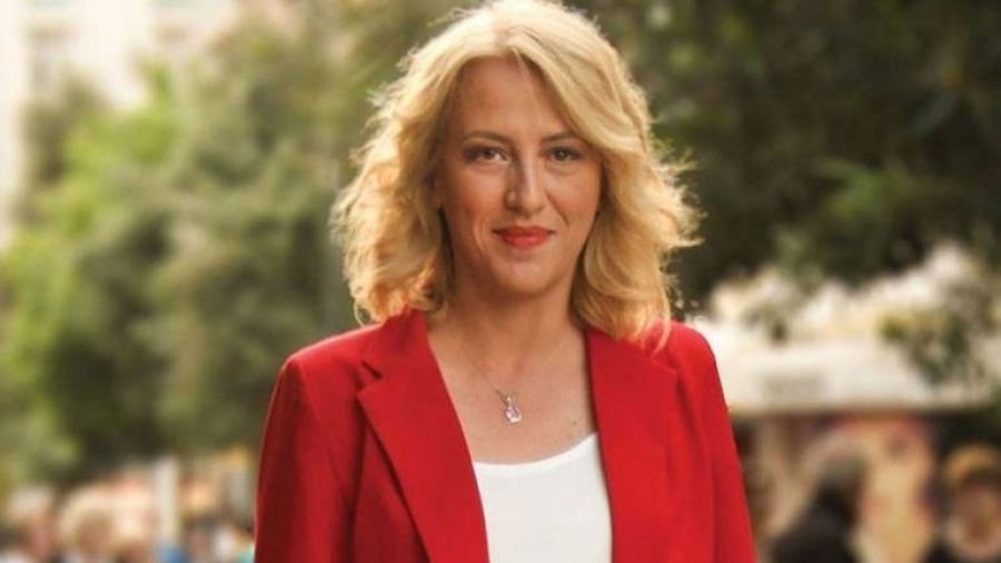 Δούρου: Σταθήκαμε όρθιοι σε πείσμα της κακοφωνίας και της παραπληροφόρησης δυο εθνικών τραγωδιών