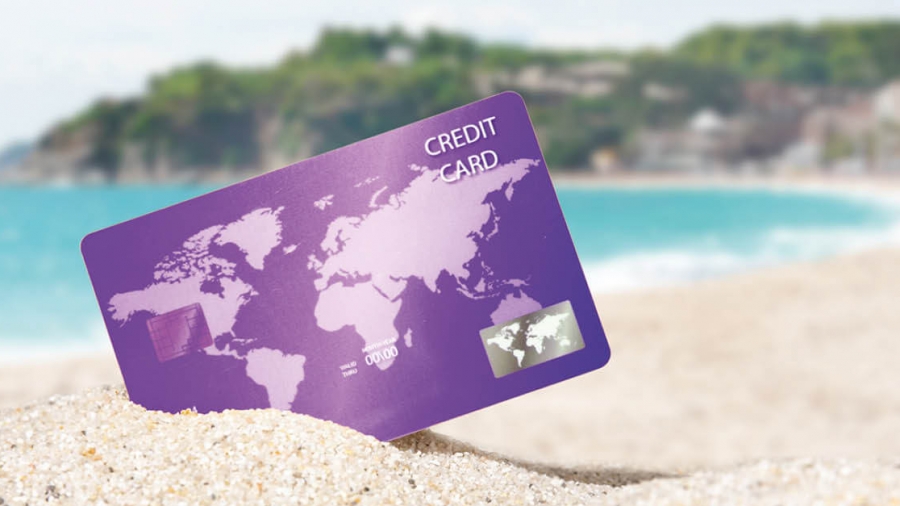 Γιατί είναι τόσο δημοφιλείς οι ταξιδιωτικές πιστωτικές κάρτες