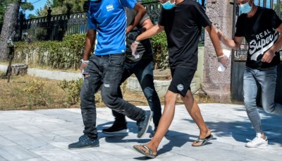 Συμπλοκή τριών μεταναστών στη Μυτιλήνη - Δύο σοβαρά τραυματισμένοι από μαχαίρι νοσηλεύονται στο νοσοκομείο