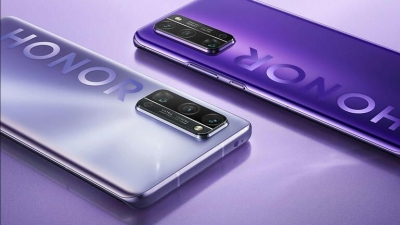 Στους τρεις μεγαλύτερους κατασκευαστές κινητών τηλεφώνων στην Κίνα η Honor