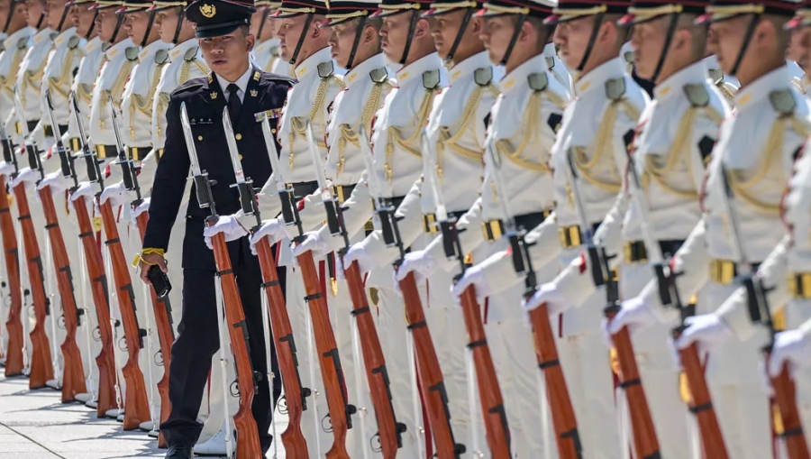 Επικίνδυνη εξέλιξη στην Άπω Ανατολή  – Η επιστροφή της Ιαπωνίας στον μιλιταρισμό θέτει σε κίνδυνο την ειρήνη στην Ασία