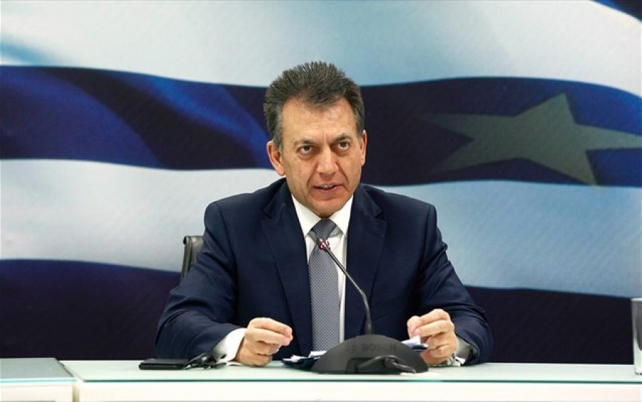 Βρούτσης (Υπ. Εργασίας): Καλύπτουμε το 60% των ασφαλιστικών εισφορών των εργαζομένων για όσο χρόνο δεν εργάζονται