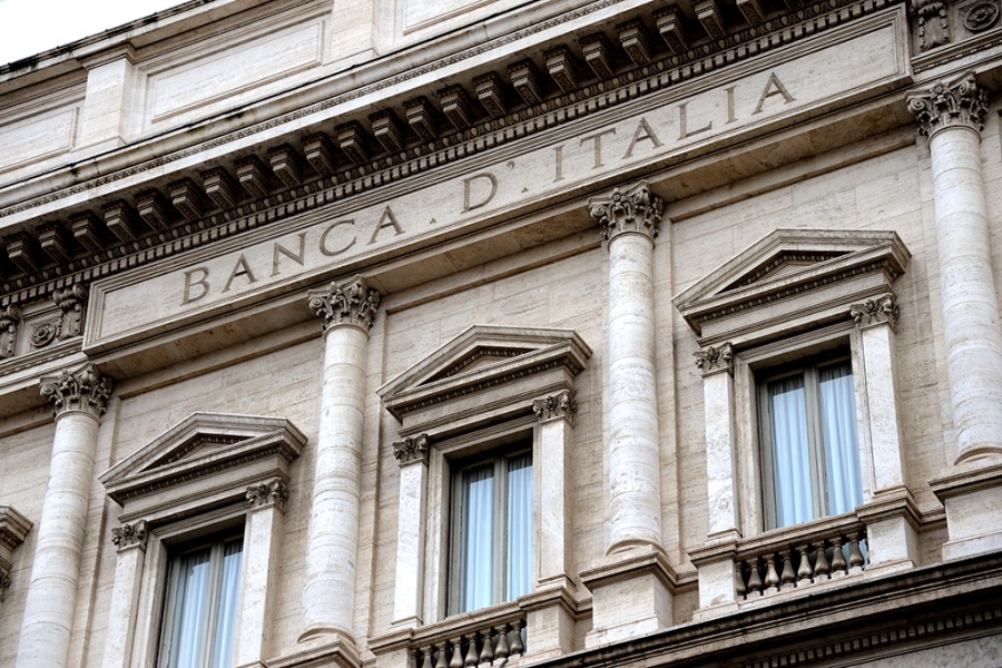 Κεντρική Τράπεζα Ιταλίας: Προειδοποίηση για άνοδο των επισφαλών δανείων, παρά τη βιώσιμη ανάκαμψη