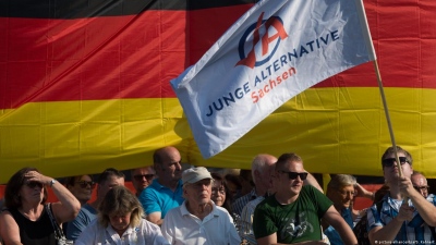 Γερμανία: «Εξτρεμιστική» κήρυξε τη Νεολαία του AfD η Υπηρεσία Προστασίας του Συντάγματος του Βραδεμβούργου