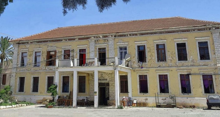 Εκκενώθηκε από την ΕΛ.ΑΣ το ιστορικό κτίριο «Ρόζα Νέρα« στα Χανιά μετά από 16 χρόνια κατάληψης