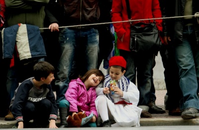 ΕΚΚΕ: Παραμελημένο ζήτημα το δημογραφικό – Απαιτείται πολιτική συναίνεση