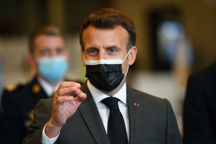 Macron (Γαλλία): Το κρίσιμο ζήτημα δεν είναι οι πατέντες αλλά η παραγωγή και η διανομή των εμβολίων Covid-19