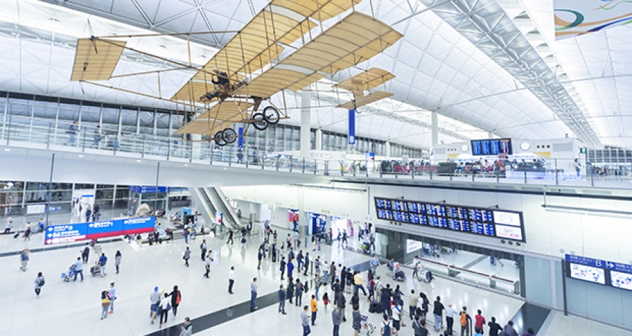 American Airlines και Cathay Pacific αναστέλλουν τις πτήσεις τους προς, και από, την Κίνα