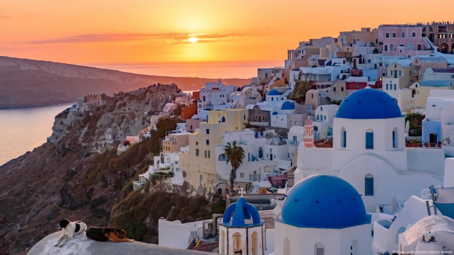 Κρουαζιέρα θα σε πάω… με πρόστιμο - Ελεγκτές ΑΑΔΕ σε ρόλο τουρίστα ξεσκέπασαν φοροδιαφυγή στα ημερόπλοια της Σαντορίνης