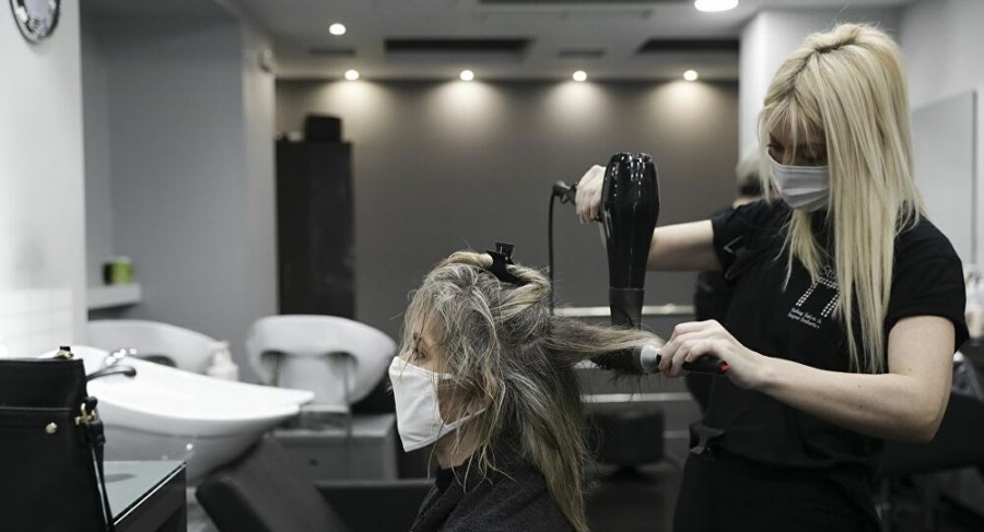Επαγγελματικό Επιμελητήριο Αθηνών: Τα κομμωτήρια θα έχουν ανοίξει έως την Κυριακή (13/12)