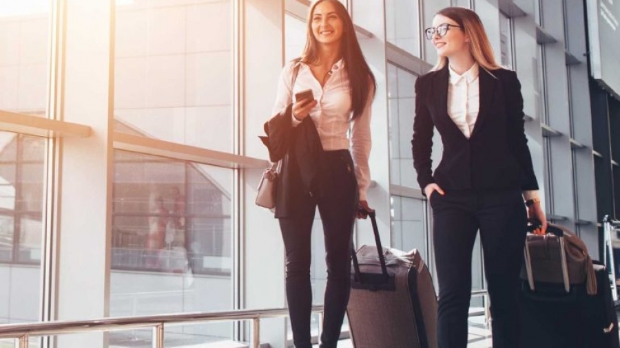 Στα ύψη θα παραμείνουν οι τιμές για επαγγελματικά ταξίδια