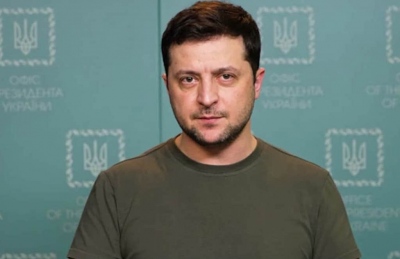 Zelensky ο…δημοκράτης: Ούτε τον Οκτώβριο θα διεξαχθούν εκλογές στην Ουκρανία – Παράταση του στρατιωτικού νόμου