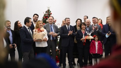 Τα κάλαντα των Χριστουγέννων έψαλαν στον Ανδρουλάκη: Χρέος μας να εργαστούμε για τα προβλήματα της κοινωνίας