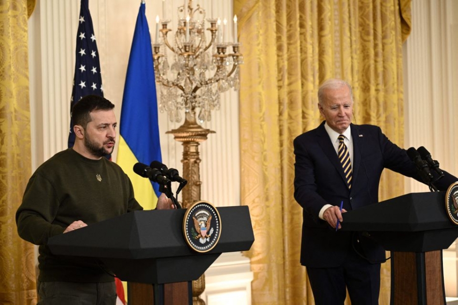 Η οργή των Αμερικανών για τα ...πακέτα Zelensky στο τέλος θα στραφεί κατά του ίδιου του Biden και θα προκαλέσει χάος στις ΗΠΑ