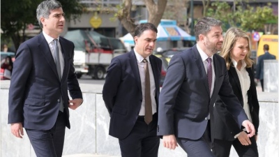 Αναφορά στην Eισαγγελία του Αρείου Πάγου κατέθεσε ο Ανδρουλάκης για τα Τέμπη: Κάναμε το χρέος μας