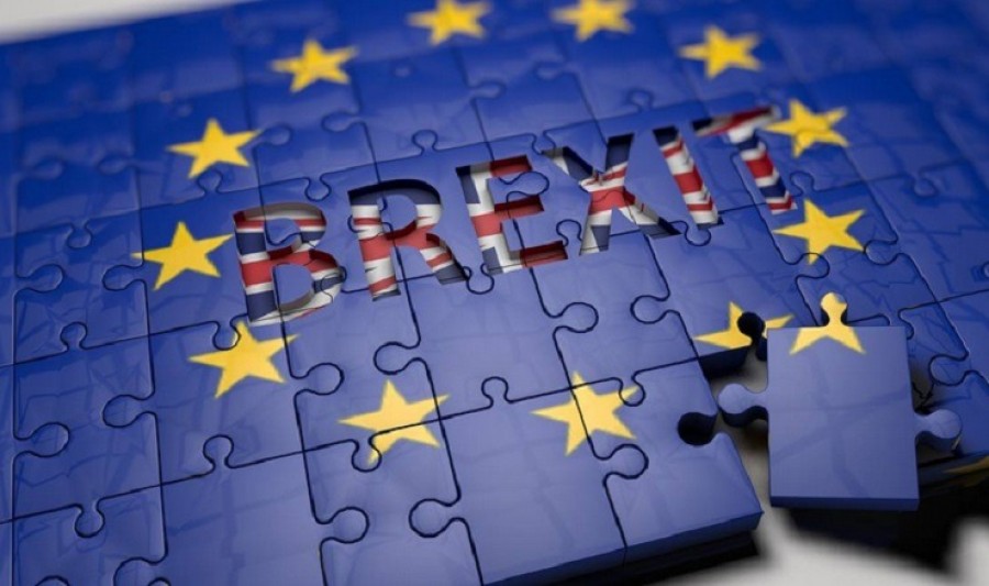 Deutsche Bank: Υψηλό το κόστος του Brexit, είτε υπάρξει συμφωνία είτε όχι