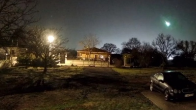 Εντυπωσιακό φαινόμενο με φλεγόμενο μετεωρίτη στον ουρανό της Αθήνας