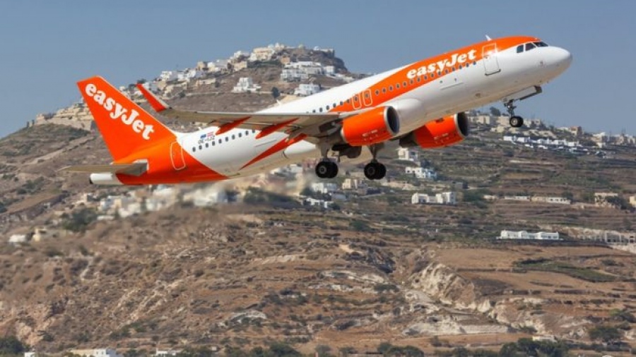 «Μπαράζ» νέων συνδέσεων της easyJet για Ελλάδα το καλοκαίρι