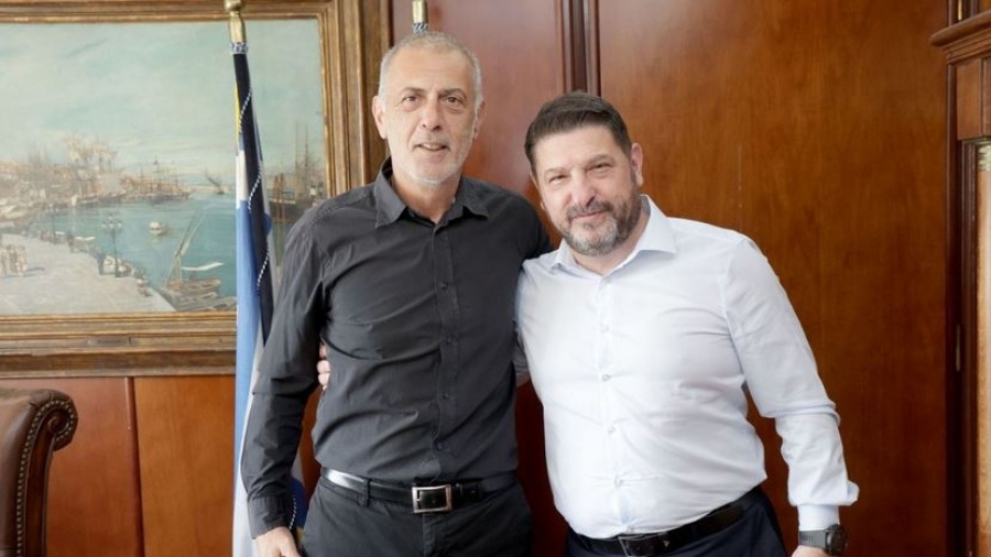 Στον Πειραιά ο Χαρδαλιάς - Η συνάντηση με Μώραλη και η επιθεώρηση έργων που υλοποιεί η Περιφέρεια Αττικής