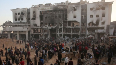 Νέο σοκ στη Γάζα: Η Hamas εντόπισε 49 σορούς σε ομαδικό τάφο στο νοσοκομείο al-Shifa