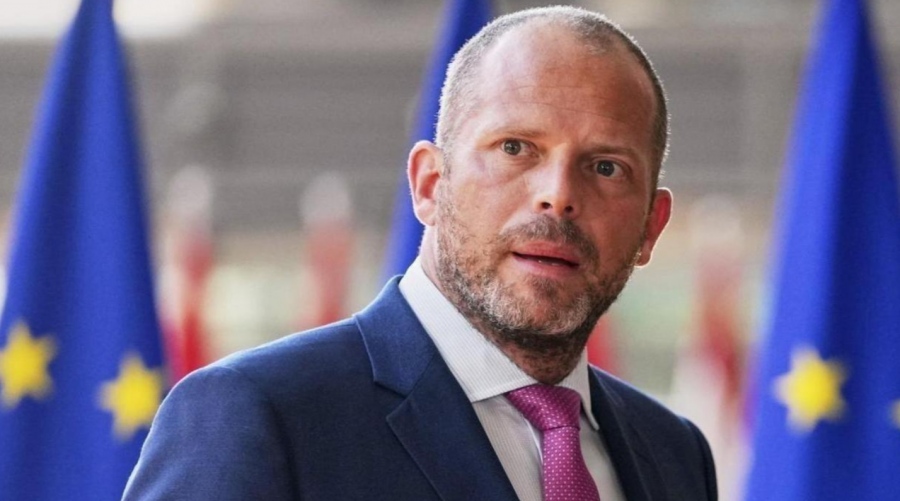 Ρωσοφοβία στο Βέλγιο: Να προετοιμασθούμε για πόλεμο με drones και τεχνητή νοημοσύνη