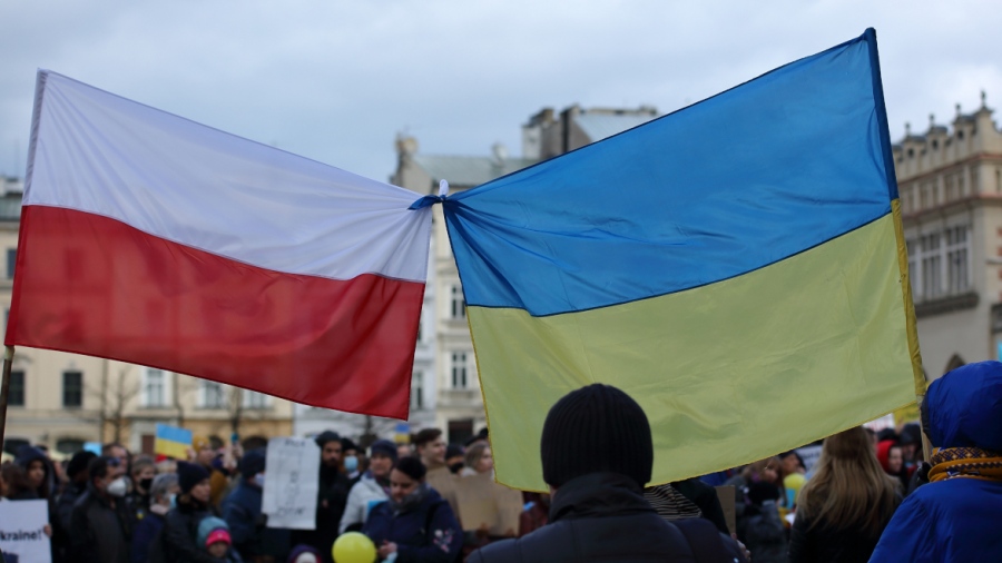 Σκληρές αλήθειες από Πολωνό πρώην πρωθυπουργό - «Ήρθε η ώρα να απελάσουμε εκατομμύρια νεαρούς Ουκρανούς...»