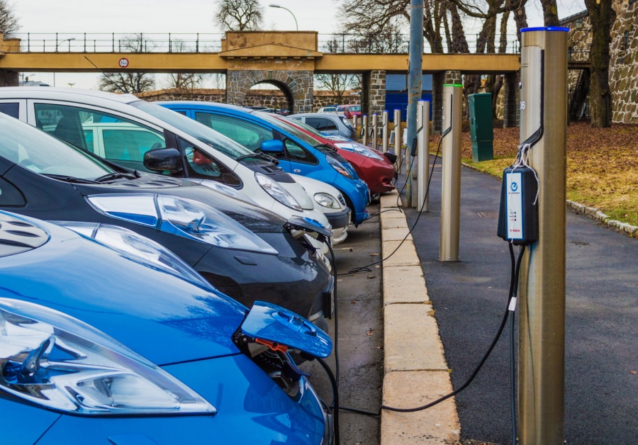 Ηλεκτρικά αυτοκίνητα σχεδόν τα μισά από τα πωληθέντα στην Νορβηγία στο α' εξάμηνο 2019