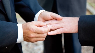 Η Εσθονία έγινε η πρώτη χώρα στην κεντρική Ευρώπη που θα επιτρέπει τους γάμους ομοφύλων