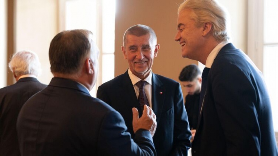 FT: Το αντιπολιτευόμενο κόμμα της Τσεχίας κατά της αγοράς πυρομαχικών για Ουκρανία