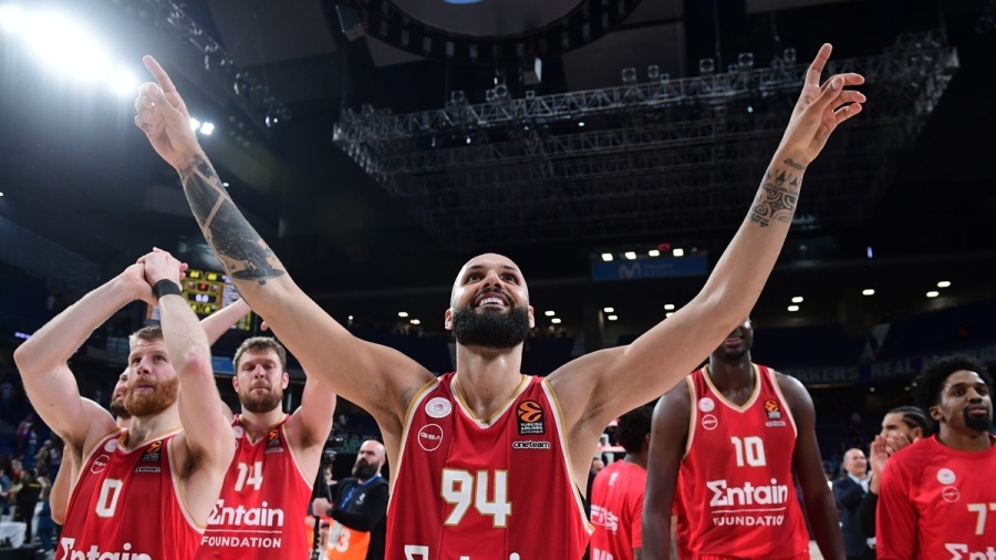 Ο Φουρνιέ ήρθε για αυτά τα ματς και ο Παπανικολάου... έστειλε τον Ολυμπιακό στο Άμπου Ντάμπι!