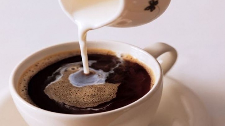 Καφές με γάλα - Ποιοι πρέπει να τον αποφεύγουν