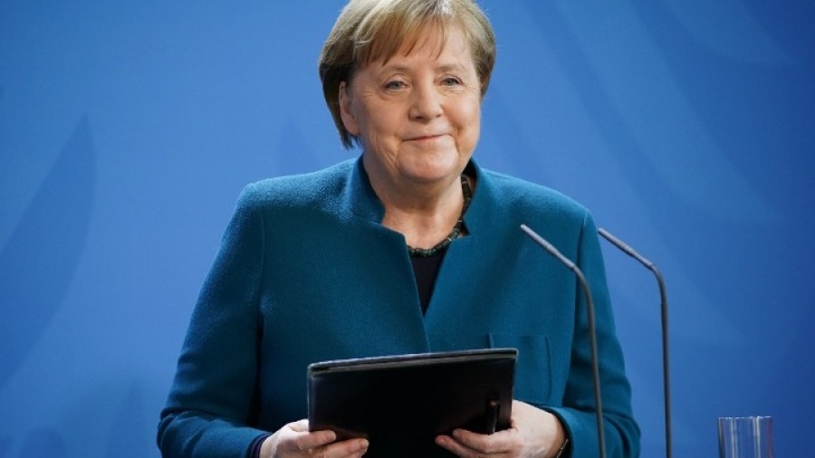 Merkel: Στη μάχη κατά του κορωνοϊού θα επικεντρωθεί η γερμανική προεδρία της ΕΕ (1/7/20)