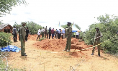 Κένυα: Ξεπέρασαν τα 400 τα θύματα της αίρεσης που προέτρεπε τους πιστούς να νηστέψουν μέχρι θανάτου