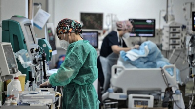 Δεν τα κατάφερε: Άνδρας πέθανε από κορωνοϊό μετά από... 613 ημέρες νοσηλείας