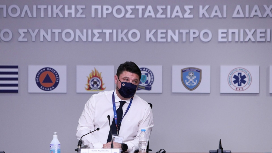 Χαρδαλιάς: Συγκρατημένη αισιοδοξία για οριοθέτηση της πυρκαγιάς στην Κορινθία - Κάηκαν 40.000 στρέμματα