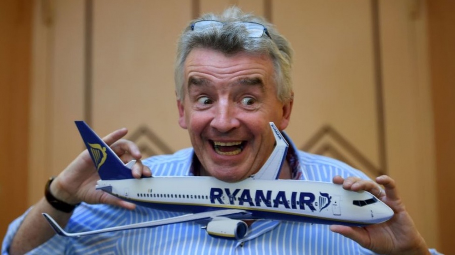 H Ryanair τρολάρει τον Elon Musk - «Προσφορά θέσεων μόνο για ηλίθιους, αγοράστε πριν σας προλάβει»