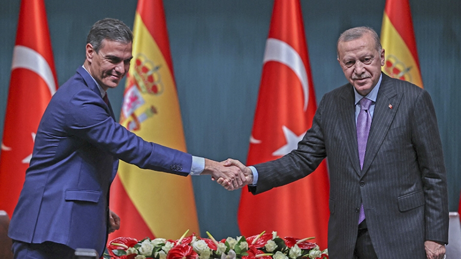 Ενοχλημένη επίσημα η Αθήνα από την Ισπανοτουρκική στρατιωτική συμφωνία – Τι ανέφερε ο κυβερνητικός εκπρόσωπος