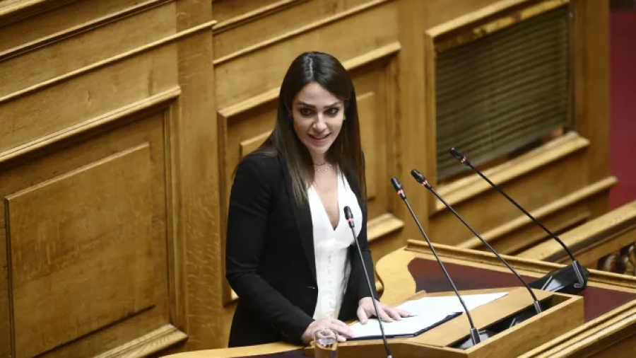 Δόμνα Μιχαηλίδου: Αυξάνουμε κατά 50% τις αμοιβές των ιατρών των ΚΕΠΑ