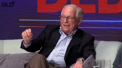 Ischinger (Διάσκεψη για την Ασφάλεια): Ανησυχώ για την Δημοκρατία μετά την κρίση του κορωνοΐού