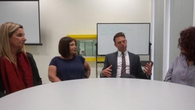 Κασσελάκης στις μητέρες δύο θυμάτων γυναικοκτονιών: Στο πλευρό σας με πολιτικές πράξεις και νομοθετικές πρωτοβουλίες