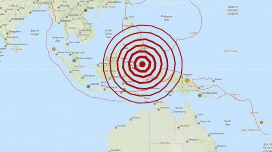 Σεισμός  7,4 Ρίχτερ στην Ινδονησία - Προειδοποίηση για τσουνάμι