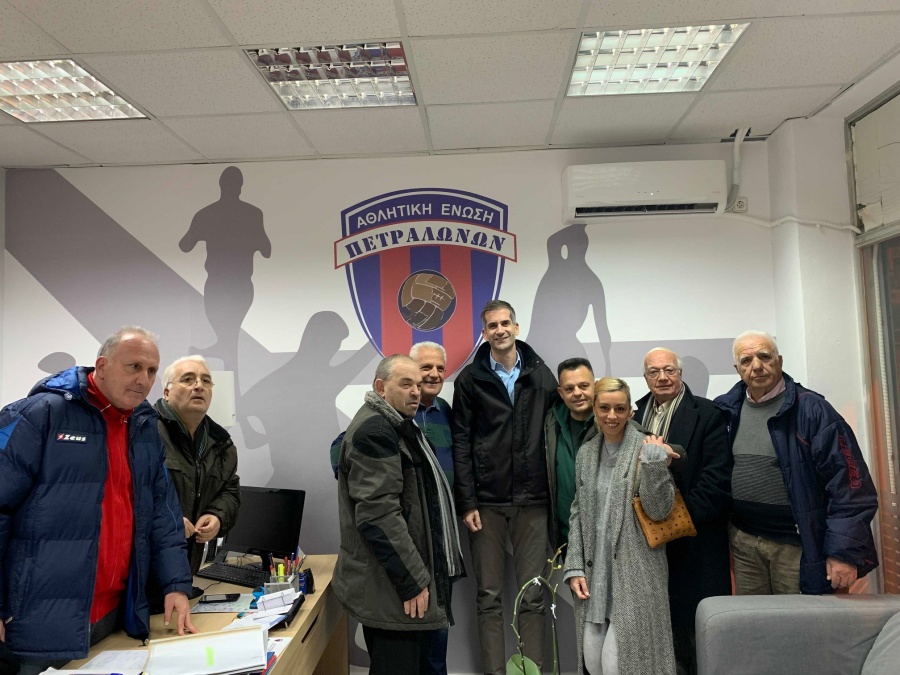 Επίσκεψη Κ. Μπακογιάννη στα Πετράλωνα: Είναι μία περιοχή με ζωή, ρυθμό και πολλές ιστορίες των ανθρώπων της