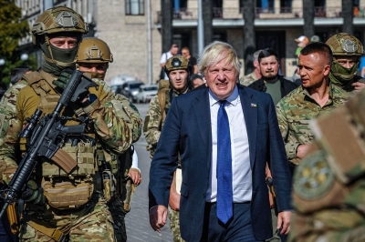 Johnson (Μ. Βρετανία) σε Δύση: Δώστε το συντομότερο δυνατό μαχητικά στην Ουκρανία