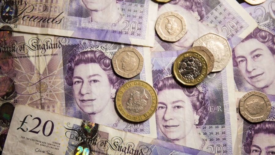 Τι θα γίνει με τα 29 δισεκατομμύρια νομίσματα που έχουν στην όψη τους τη Βασίλισσα Ελισάβετ;