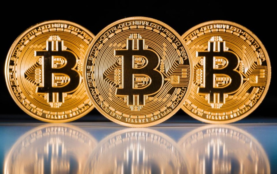 Σε υψηλό δύο μηνών το Bitcoin, στα 7.700 δολάρια – Στα 287 δισ. η αξία του κλάδου
