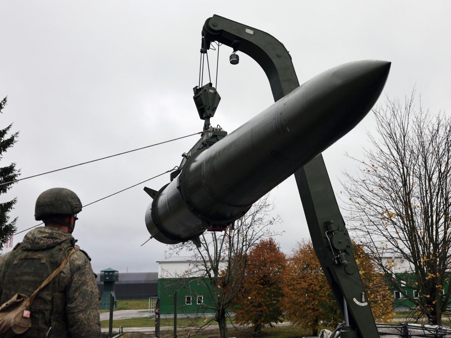 Οι Ρώσοι σφυροκοπούν Sumi και Poltava - Πυραυλικό πλήγμα με Iskander - M