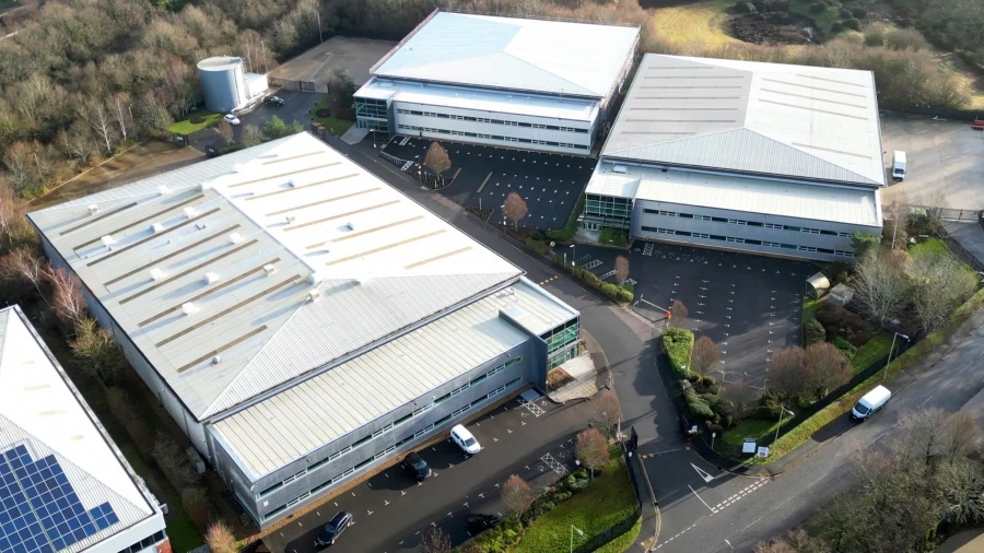 Η Saab ανοίγει νέο εργοστάσιο στο Ηνωμένο Βασίλειο